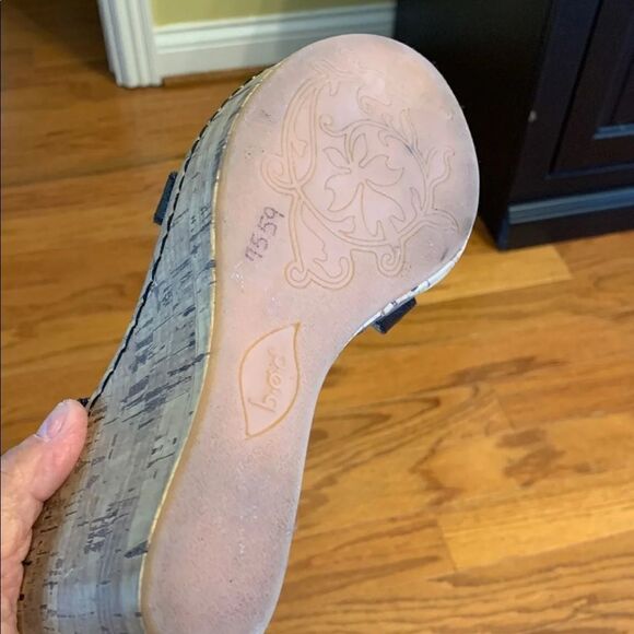 b.o.c. BORN Concepts 4” wedge size 10 - Picture 4 of 5